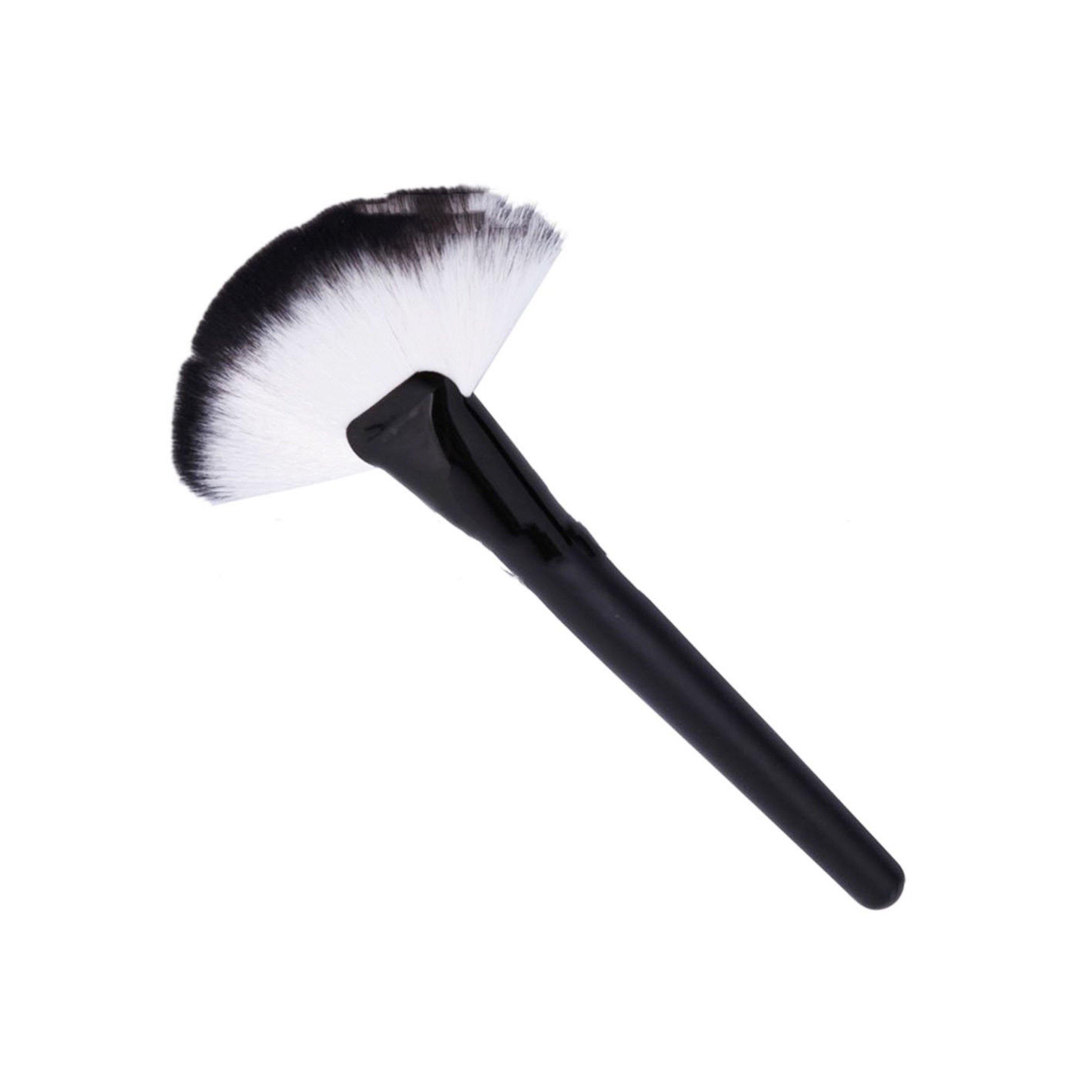 wide makeup brush